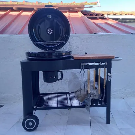 別荘 Thomis ネア・イラクリア